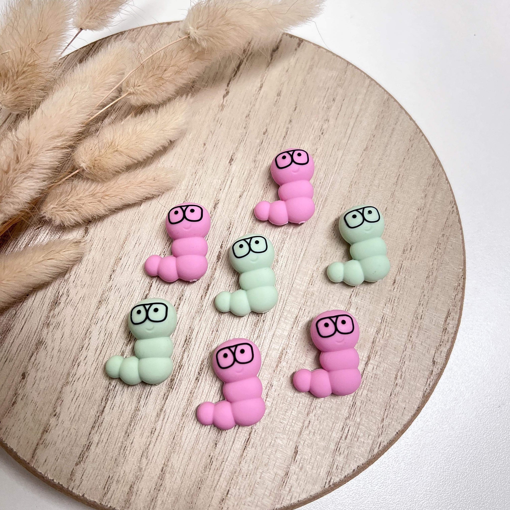 3D caterpillar (custom) silicone focal bead