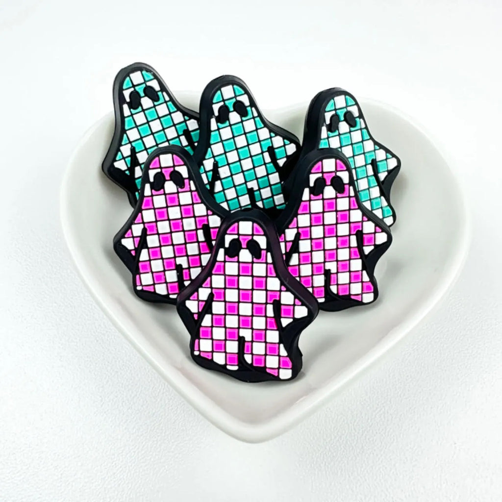 Checkered ghost silicone focal bead