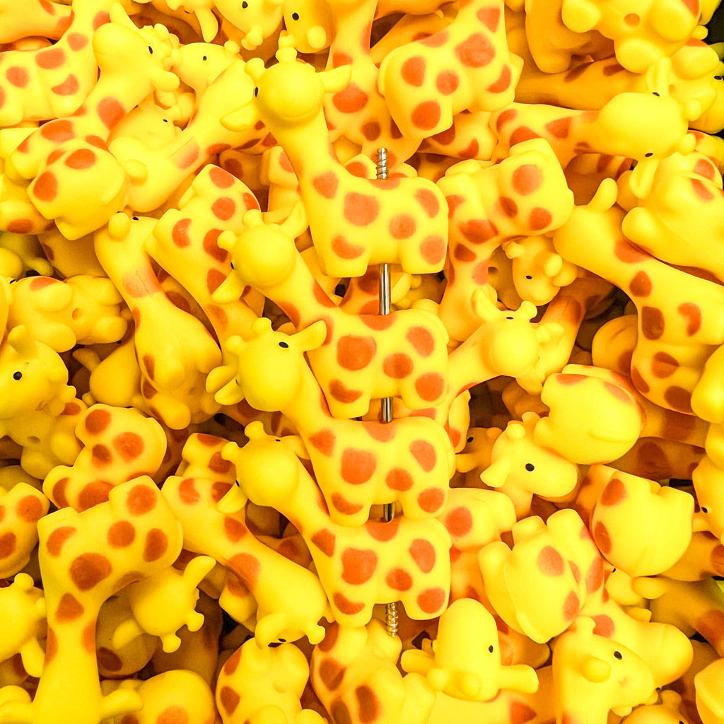 3D giraffe silicone focal bead