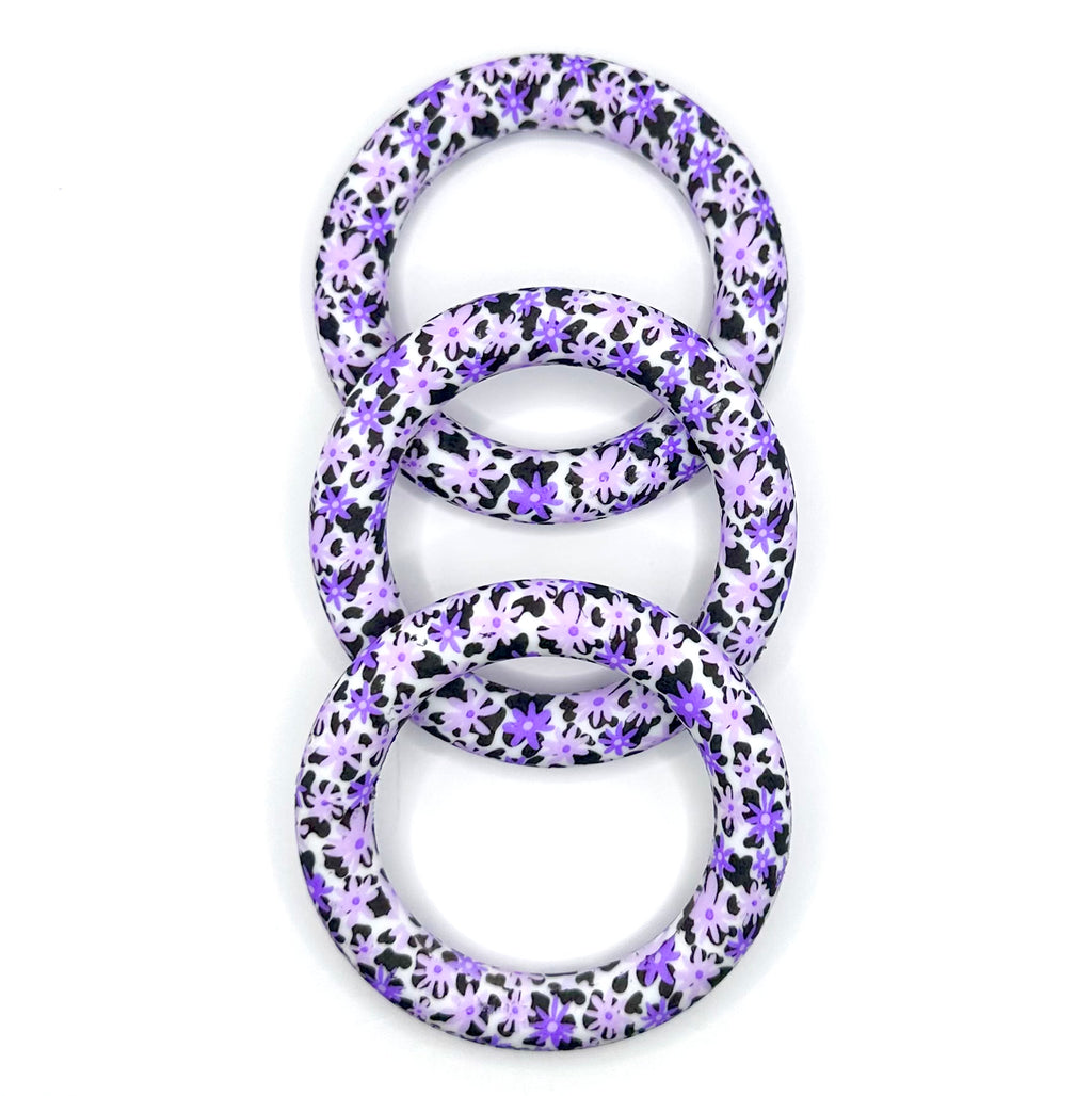 65mm purple daisy cow print (HBK exclusive) silicone ring